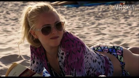 Zoe Levin Nude Naked Pics And Sex Scenes At Mr Skin